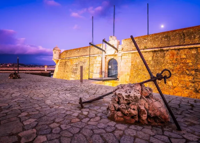 Marina- Excellent Location- Close To * Lagos